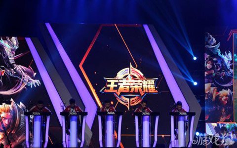 总决赛FMVP公布：重庆狼队.向鱼（中路）实至名归。-易倍电竞