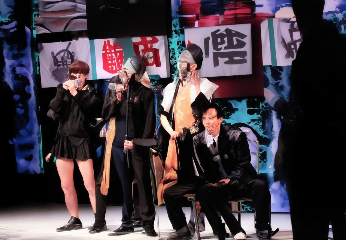 GEN与T1领跑胜者组，双败赛制下谁能率先锁定晋级名额？